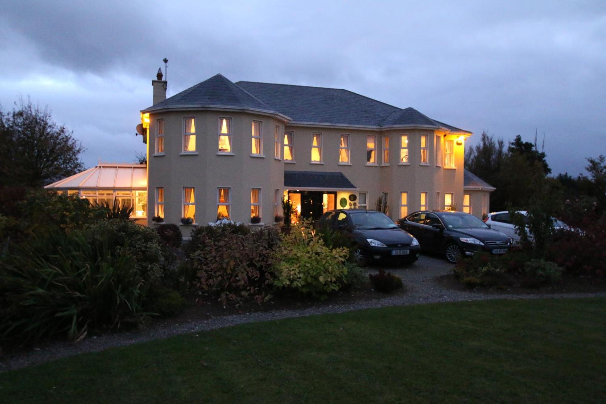 Brook Manor Lodge Tralee Exterior photo